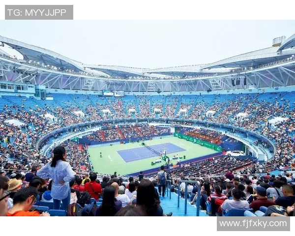 广州网球队与上海网球队赛后复盘分析比赛经验与战术调整