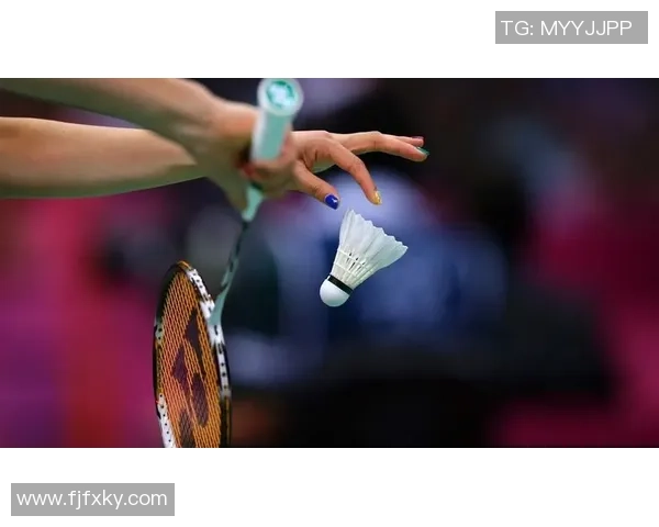 武汉羽毛球队包夹战术解析与实战应用探讨