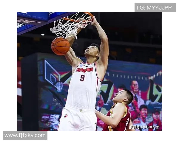 深圳排球队以68分领跑精英赛积分榜展现强劲实力和团队合作精神 深圳排球队以68分领跑精英赛积分榜展现强劲实力和团队合作精神